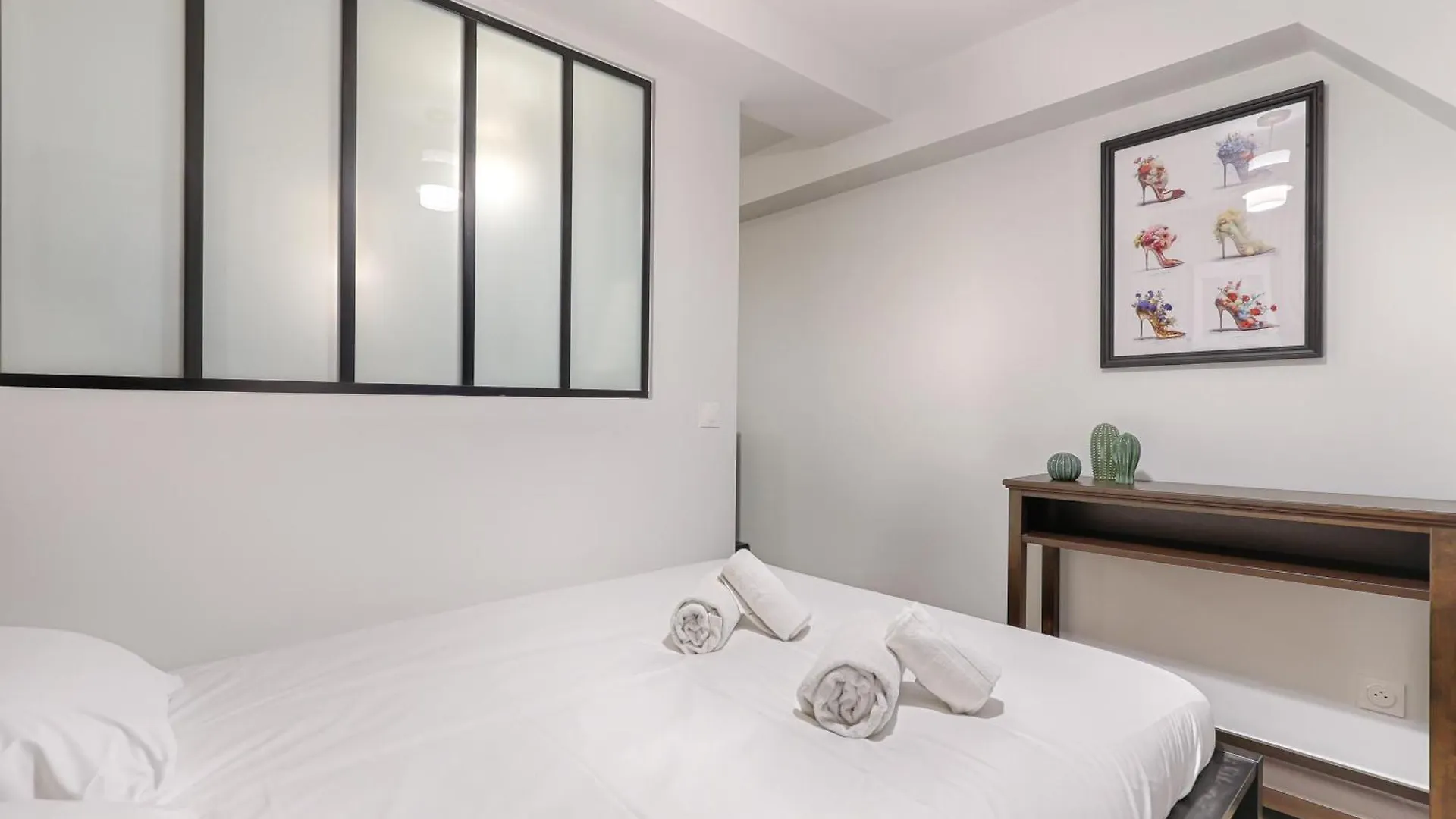 Sentier Historical Center V Saint-Denis Greneta Apartment Paris 0*,